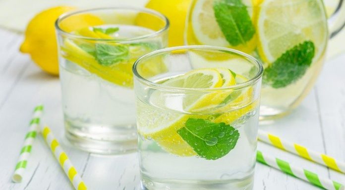 DIY Detox Water Drinks for Weight Loss and Cleansing Detox Water Drinks for Weight Loss