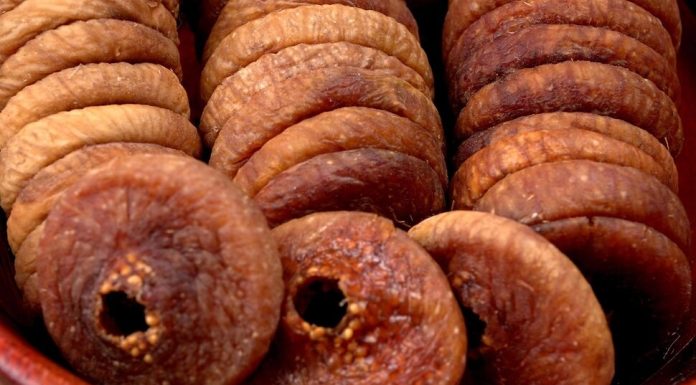 6 Incredible Ways How Fig Is Good For Your Skin And Hair Fig Benefits for skin and hair