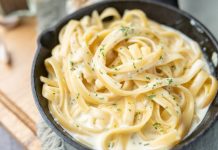 How To Make Alfredo Sauce: Variations And Serving Tips homemade alfredo sauce recipe