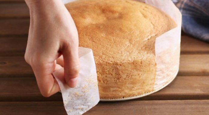 How To Cool Cake and How Long Does It Before Frosting How to cool cake